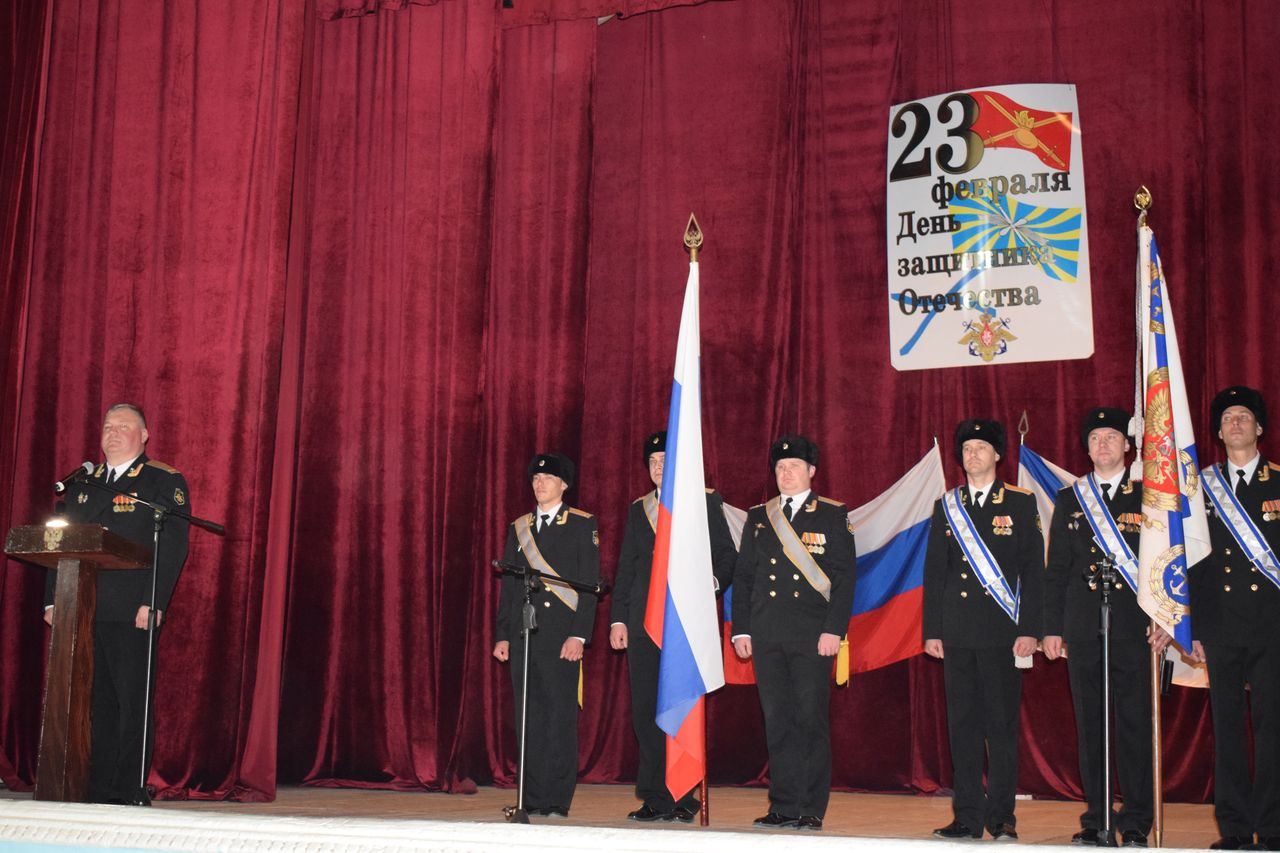 torzhestvennyj miting posvyashennyj 23 fevralya 01