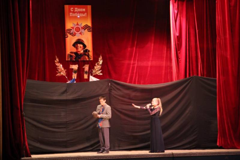 torzhestvennyy_koncert_dlya_veteranov_v_dofe_07_05_2016_48_web_48