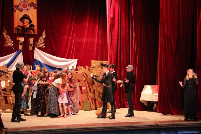 torzhestvennyy_koncert_dlya_veteranov_v_dofe_07_05_2016_49_web_49