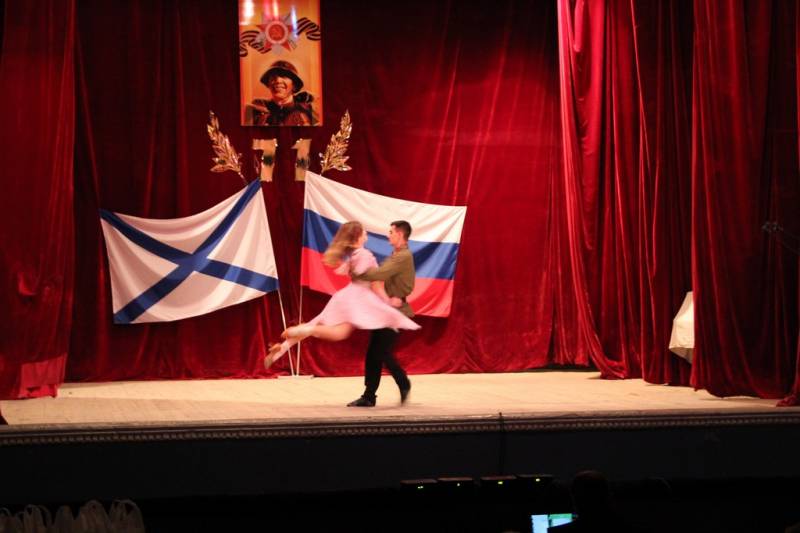 torzhestvennyy_koncert_dlya_veteranov_v_dofe_07_05_2016_71_web_71