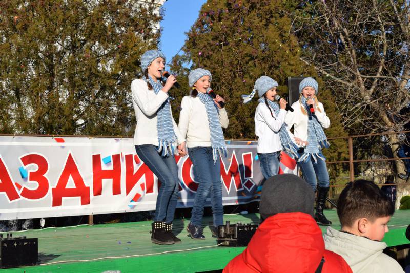 prazdnovanie_nastupleniya_2018_goda_web_09